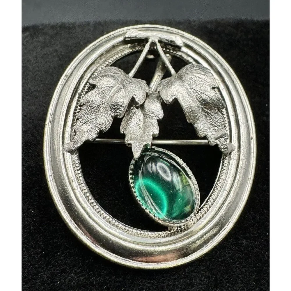 Vintage Silver Tone‎ Oval Leaf Brooch Green Glass Cabochon Pendant Jewelry